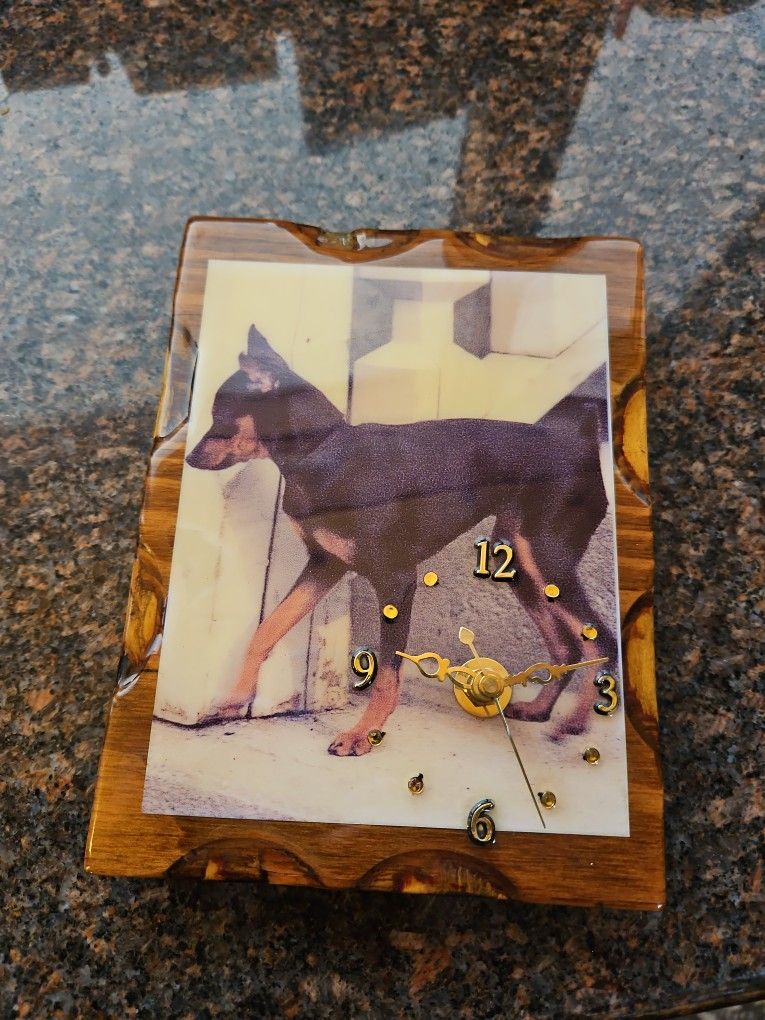 Rottweiler Quartz Clock