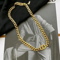 WOMEN’S 18K MIAMI CUBAN LINK GOLD PLATED STAINLESS STEEL NECKLACE NON TARNISH