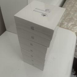 White Bluetooth 2nd generation AirPods with MagSafe Charging case