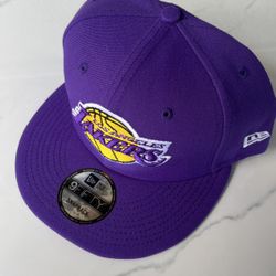 Los Angeles Lakers Snapback Hat$35