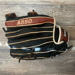 Wilson youth A550 Baseball Glove