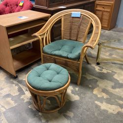 Accent chairs