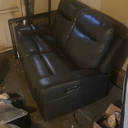 Electronically Reclining Love Seat