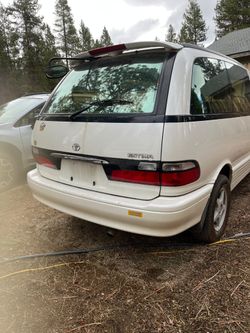 1998 Toyota Previa (JDM, Right Hand Drive) – Low Miles – $11,500