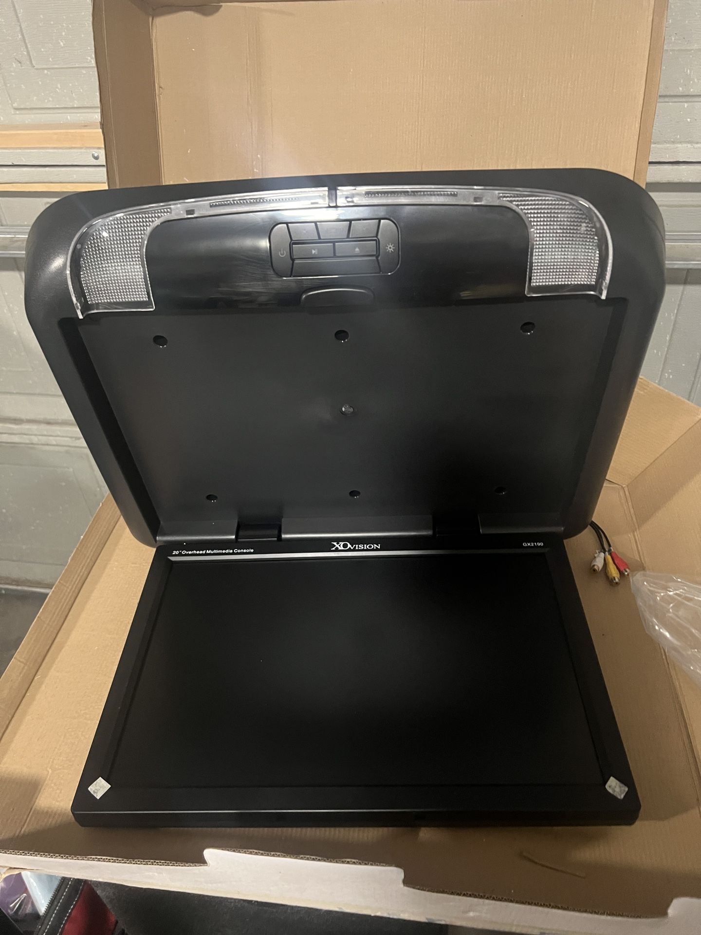 20” Overhead Multimedia Lcd Screen (NEW)