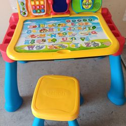 VTech Touch and Learn Activity Desk Deluxe 