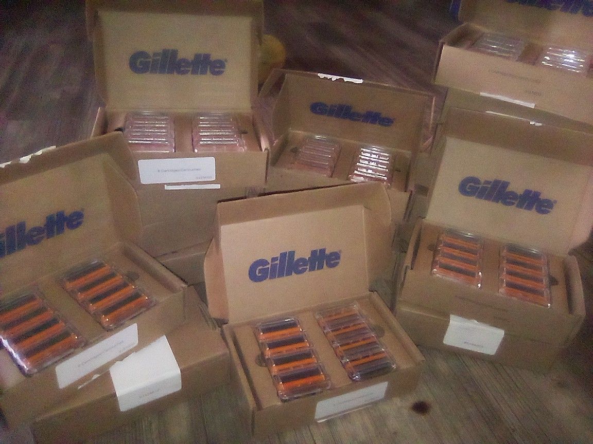 Gillette 5 Fusion Blades 8Ct. Box