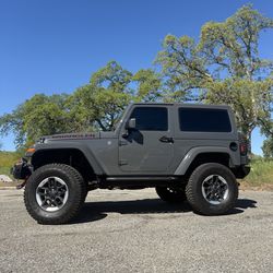2016 Jeep wrangler sport