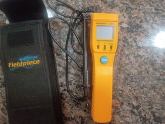 Fieldpiece SMG5 Megohmmeter with Carry Case