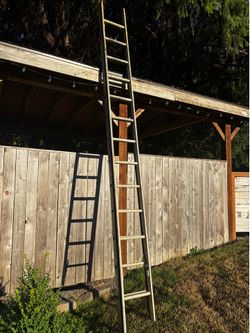 Aluminum Ladder - 2x 14’ Extends to 25’