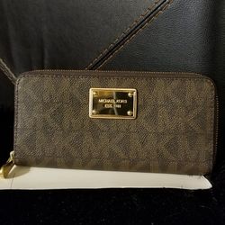 Mk WALLET LARGE NEW AUTENTICA