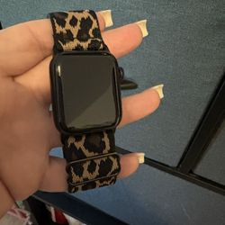 Lightly Used Apple Watch SE 40mm