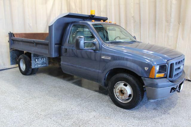 2006 Ford F-350 Chassis