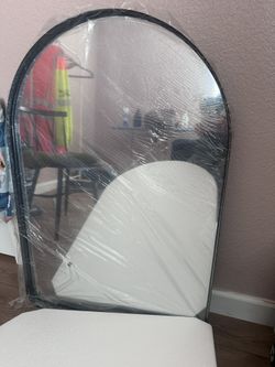 2 - Curved Black Mirrors