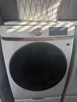 Samsung Front-Load washer with Pedestal
