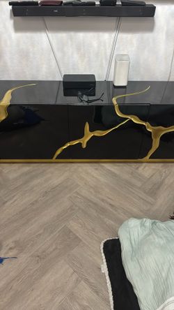 Chest Of Drawers In The Living Room