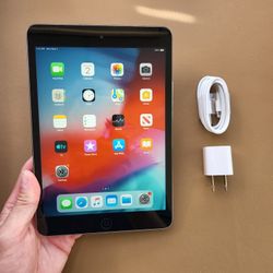 Apple iPad Mini 2 - Wifi - Like New 