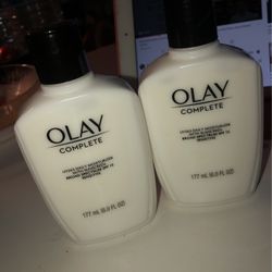 OLAY COMPLETE UV365 Daily MOISTURIZER WITH SUNSCREEN BOAD SPECTRUM SPF15 SENSITIVE $10 Each
