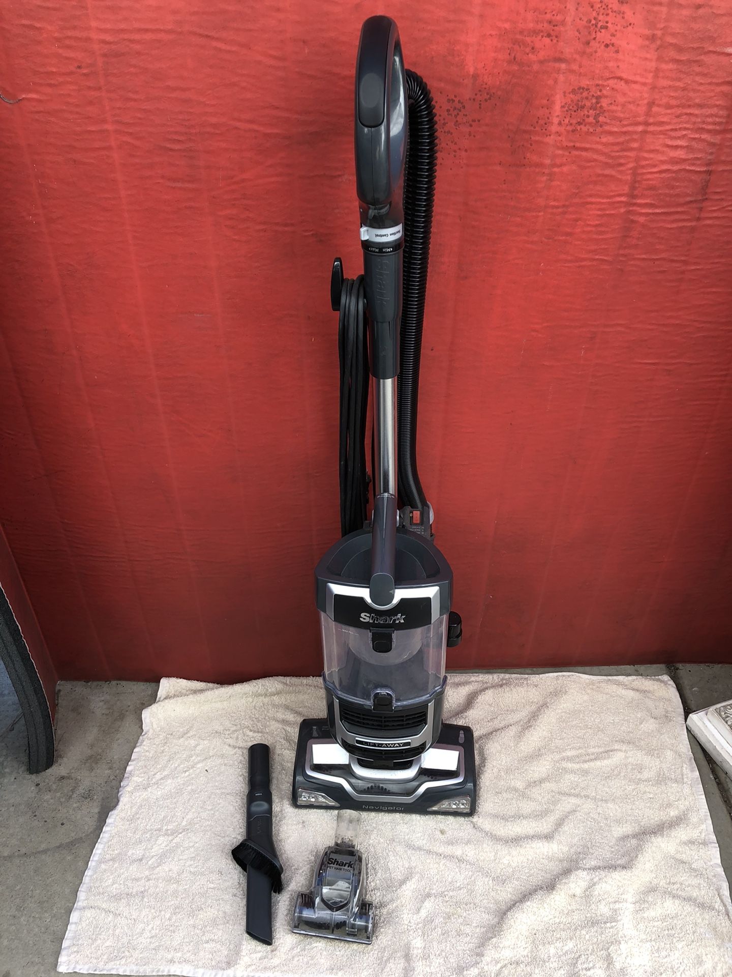 Shark Rotator Swivel Complete Seal Vacuum With All Accessories Tested Works Perfectly