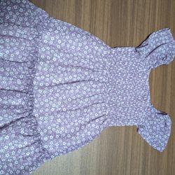Dress for girls.  Size 4  years.
