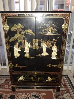 Chest Cabinet Black Stone Figures 'Mother of Pearl'