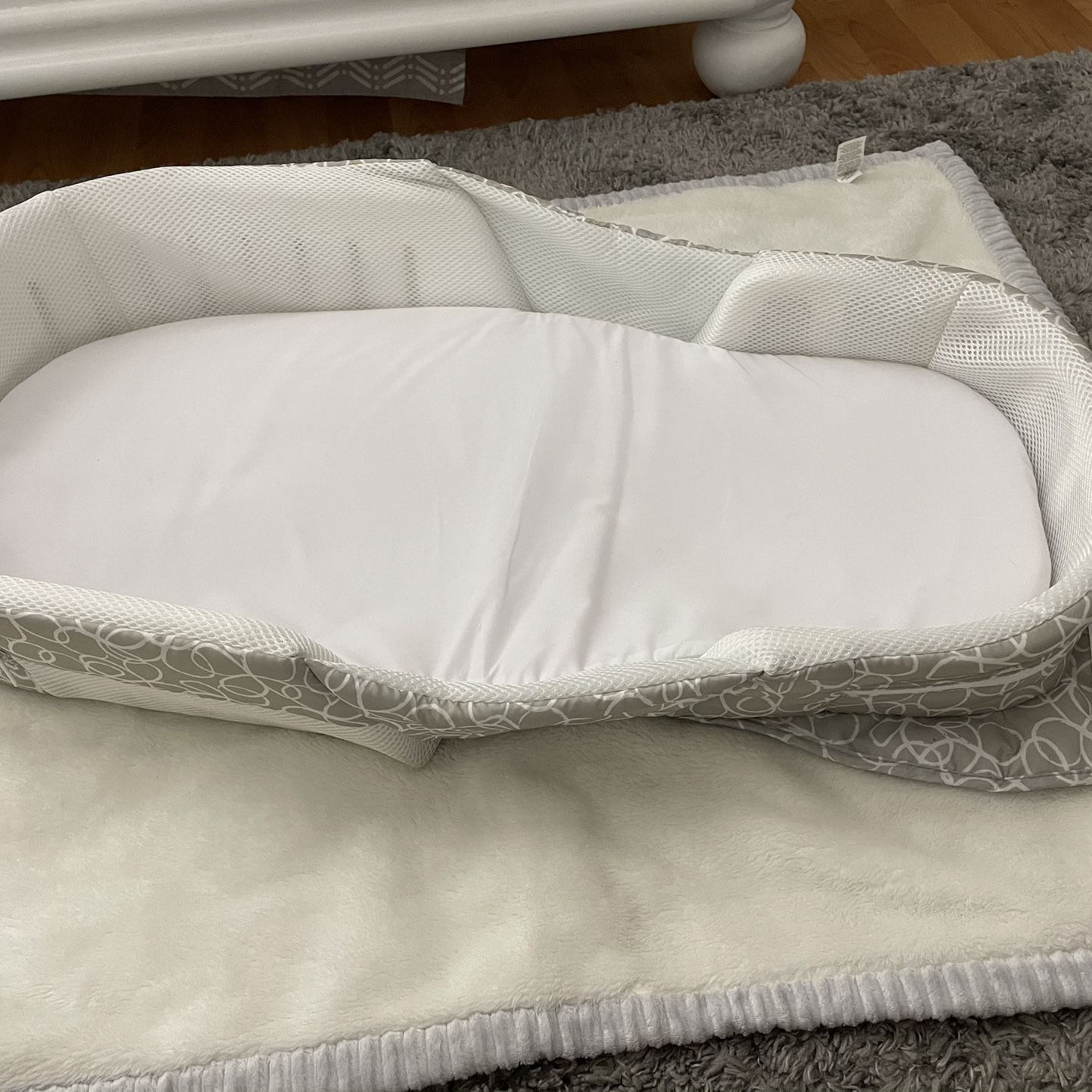 Baby Delight Snuggle Nest Portable Infant Sleeper