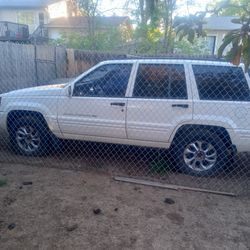 97 Jeep Cherokee Limited 