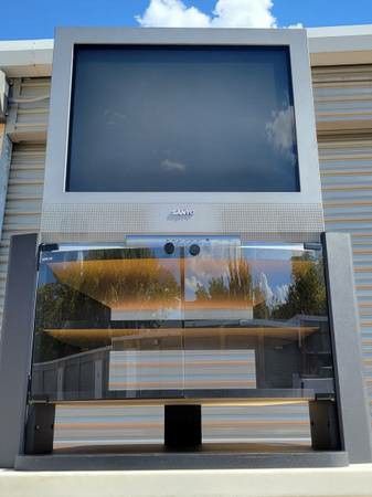 27" CRT Retro Video Game TV Component AV Inputs 16:9 Ratio w/ Remote