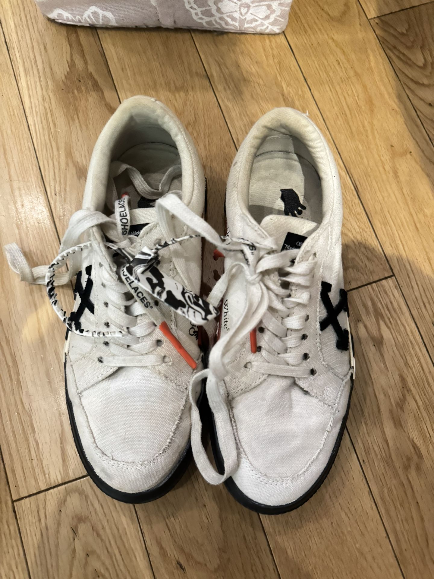 Off White Sneakers