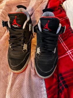 Jordan 4s