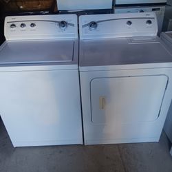 Lavadora y Secadora de gas marca Whirlpool 