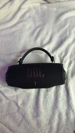JBL Charge 6