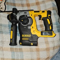 Dewalt Rotary Hammer Drill  1" 