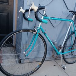 60cm.     Road Bike.        CENTURION 