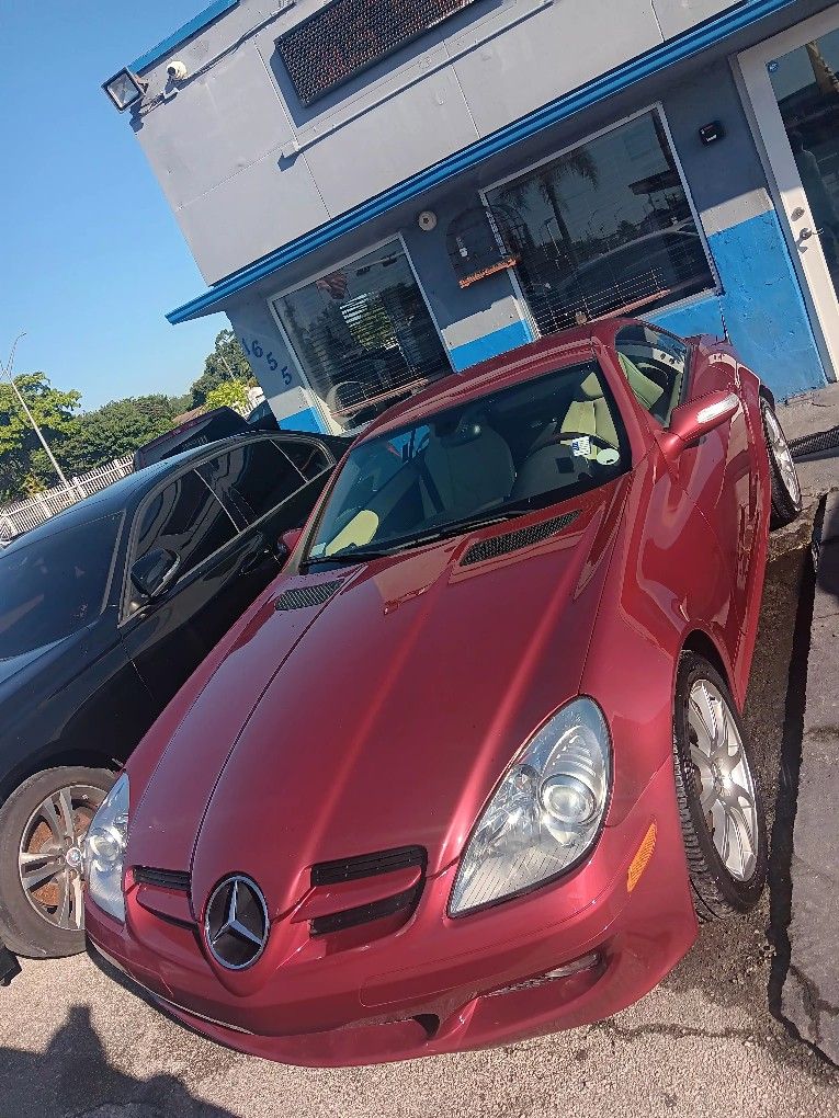 2005 Mercedes-Benz SLK