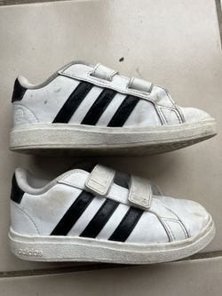 Kids Addidas Shoes Size 10k