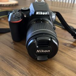 Nikon D3500