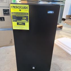 15" Mini Fridge 