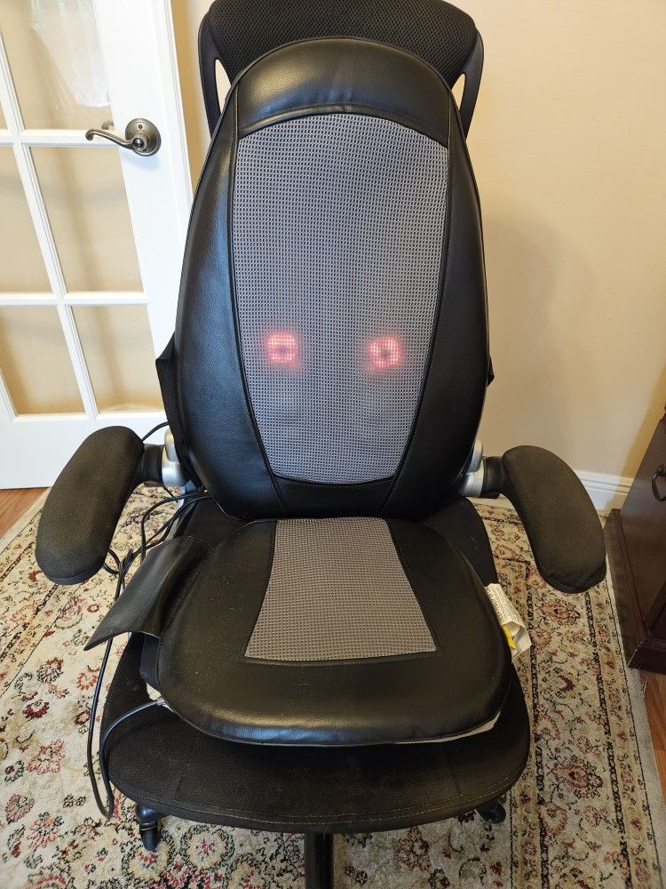 Homedics Therapist Select Shiatsu Massaging Back Cushion With Heat SBM 200H