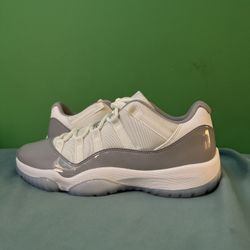 Nike Air Jordan 11 Low Cement Size 10.5