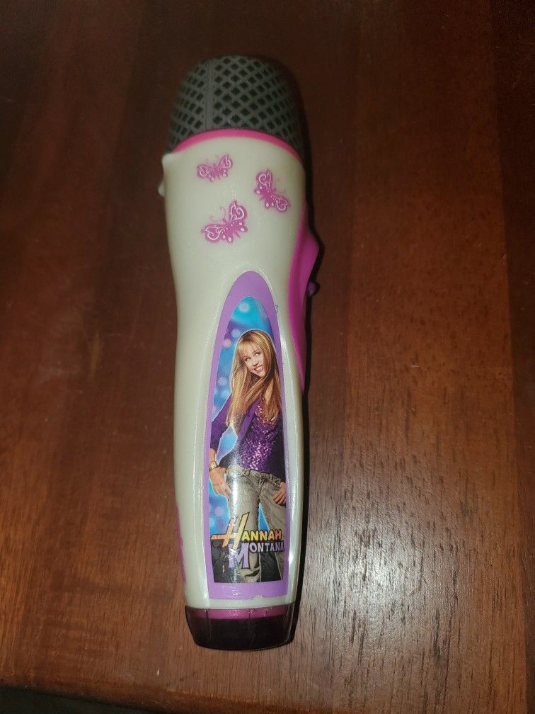 The Hannah Montana Microphone/Flashlight 