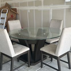 Dinning Table For Sale 
