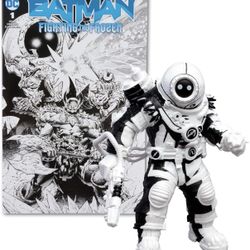 McFarlane DC Multiverse MR. FREEZE Line Art Page Punchers Gold Label 7" Figure