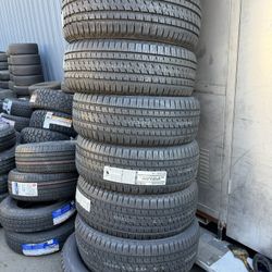 275/55/20 Bridgestone Dueler Tires 