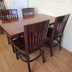 Dinning Table With 4 Chairs