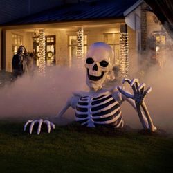 Black Light Responsive Skeleton Ground Breaker