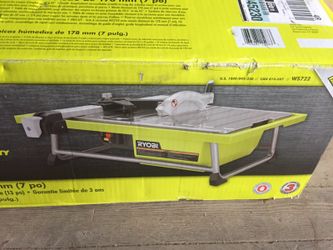 Ryobi 7" tabletop tile saw (like new)