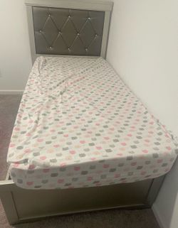 Bed frame only Coolidge AZ  behind Safeway