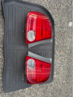 2006 Subaru Tail Lights