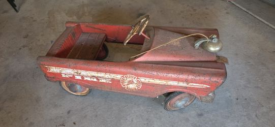 1950s Peddle Car